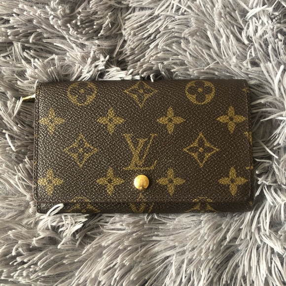 Louis Vuitton Monnaie Tresor Wallet - Picture 2 of 14